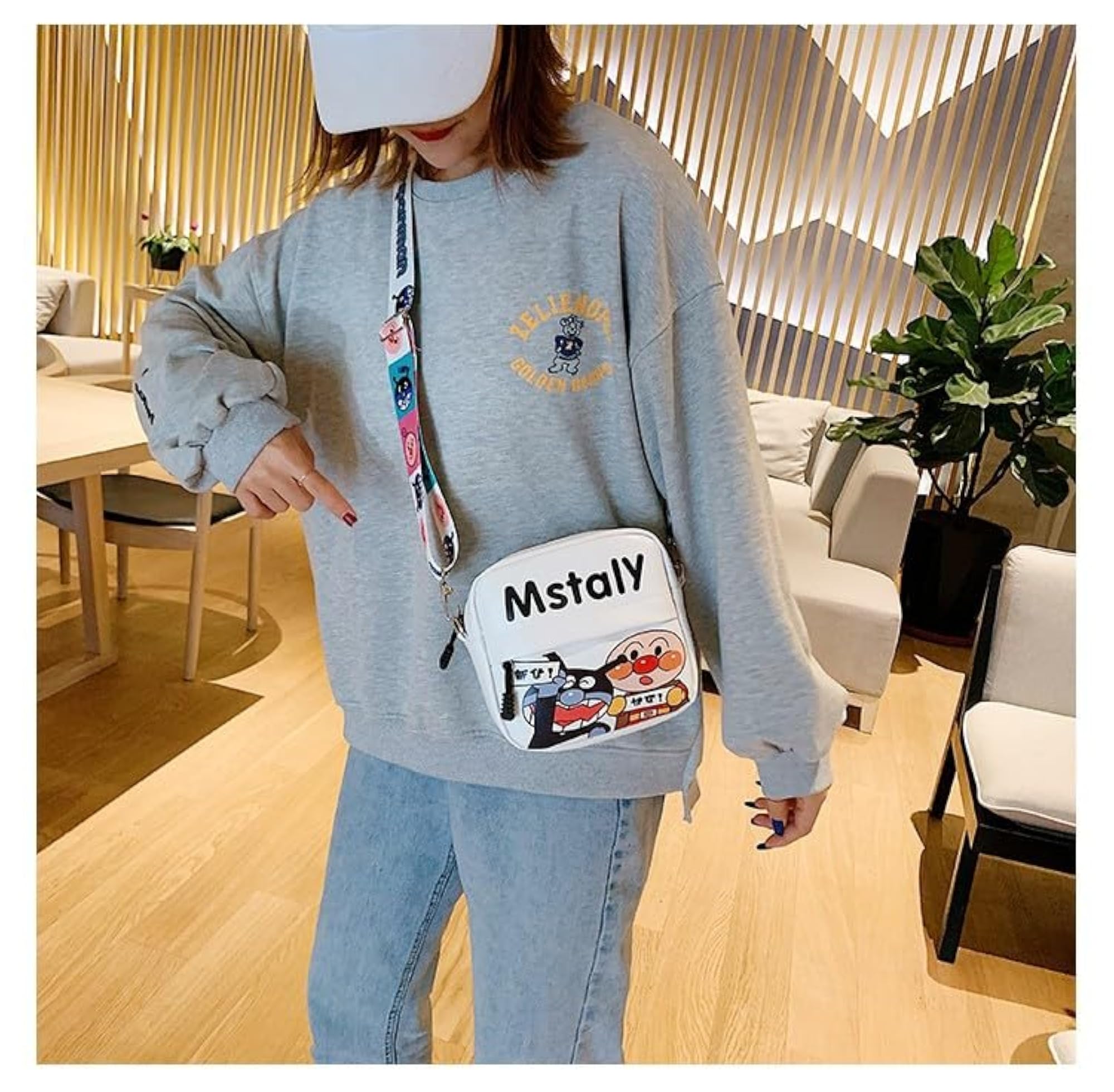 Trendy Handbag for Shopping and Travel, Waterproof